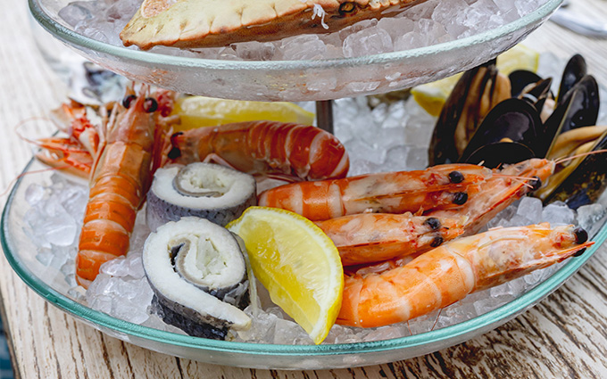 Win a Seafood Feast for Two at The Salutation Inn